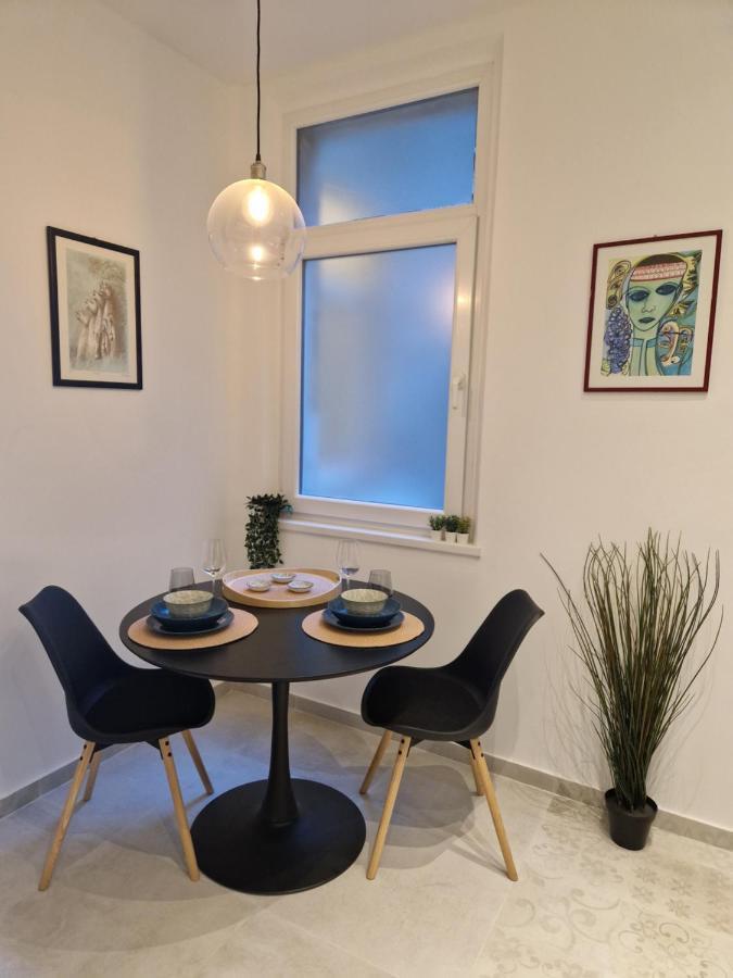 Ferienwohnung Citygem - Just Perfect For Two Pula Exterior foto